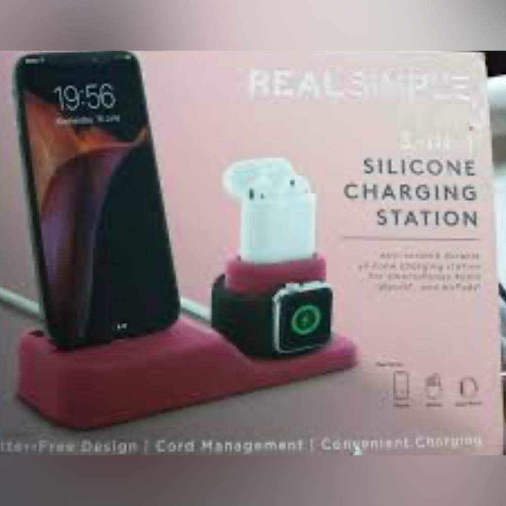 REAL SIMPLE 3IN 1 SILICONE CHARGING STATION